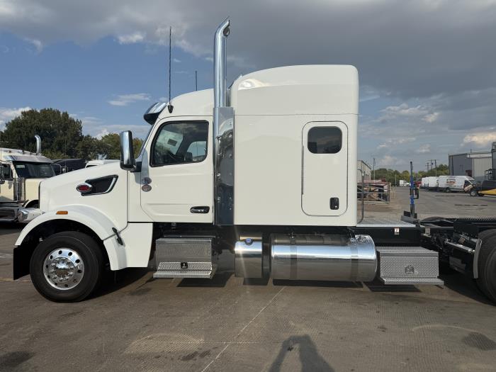 2027 Peterbilt 567-5