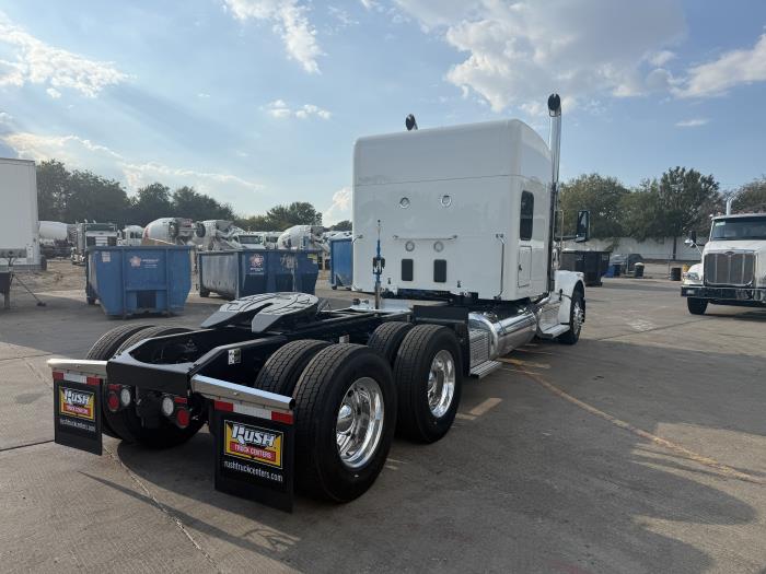 2027 Peterbilt 567-8