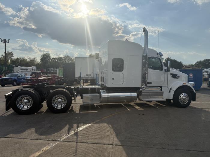 2027 Peterbilt 567-9