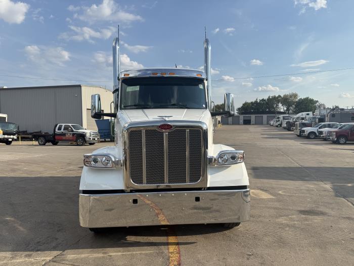 2027 Peterbilt 567-12