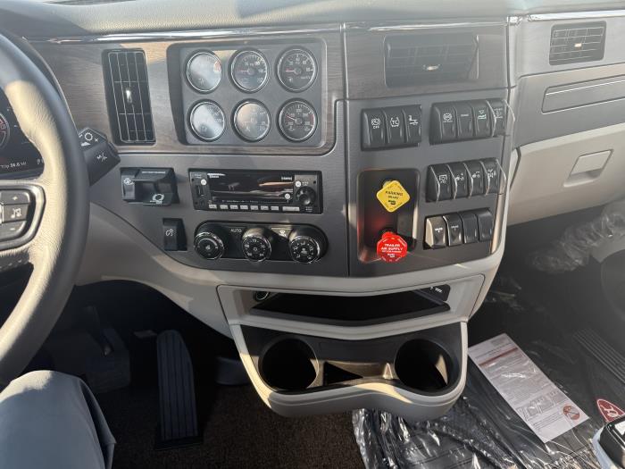 2027 Peterbilt 567-31