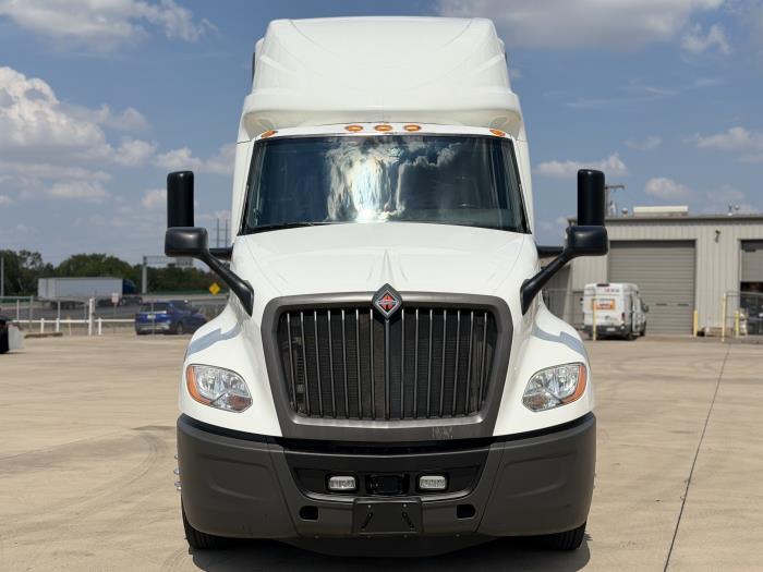 2021 International LT625-1
