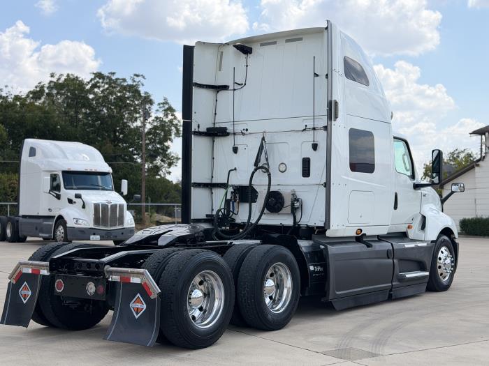 2021 International LT625-4