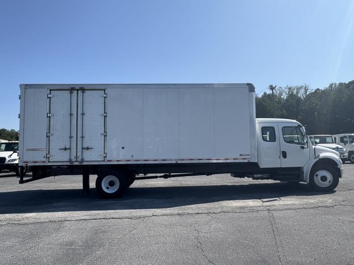 2021 Freightliner Business Class M2 106-5