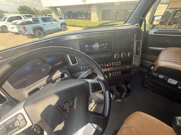 2024 Western Star 5700 XE-12