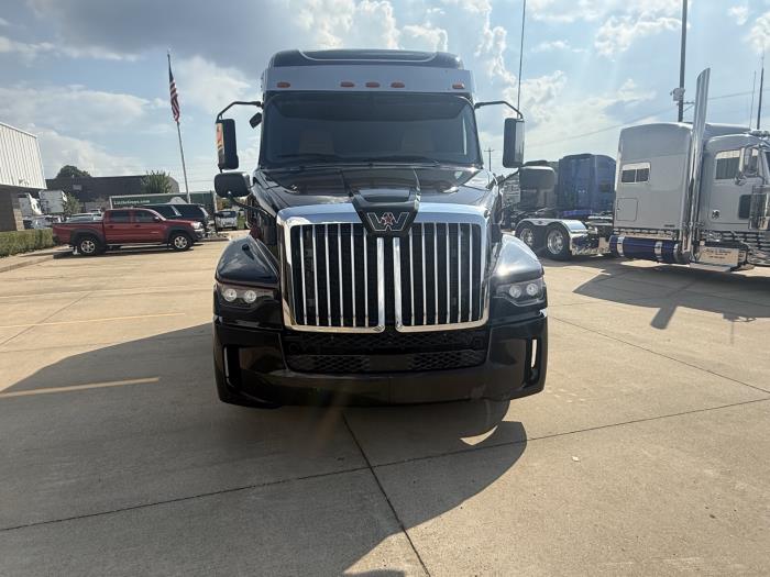 2024 Western Star 5700 XE-2