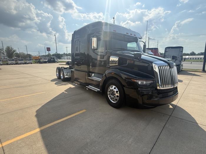 2024 Western Star 5700 XE-3