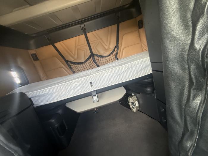 2024 Western Star 5700 XE-17