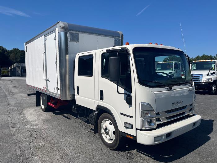 2027 Isuzu NPR-HD-8