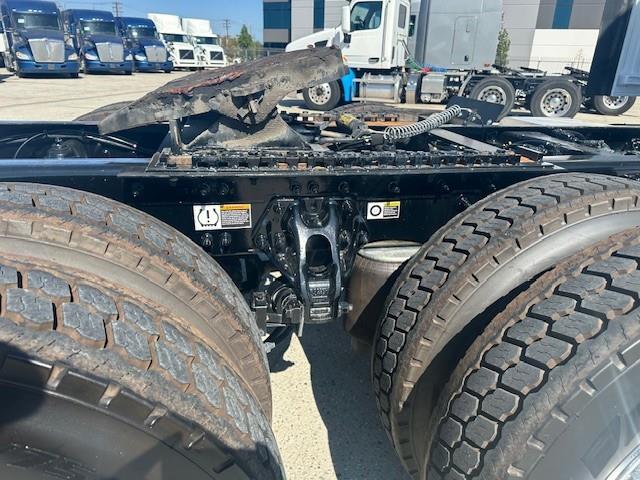2022 Peterbilt 579-15