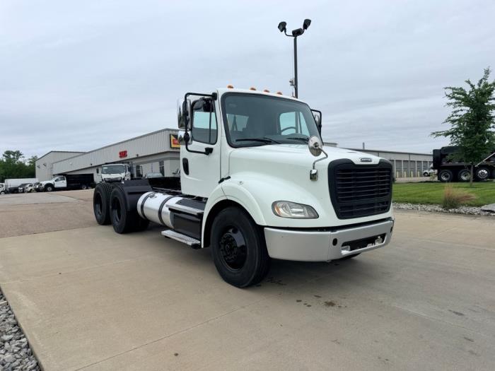 2020 Freightliner Business Class M2 106-0