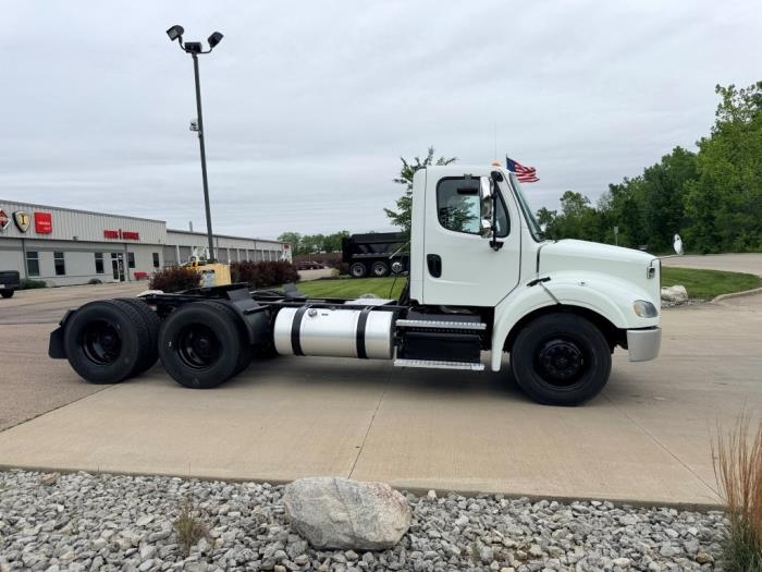 2020 Freightliner Business Class M2 106-3