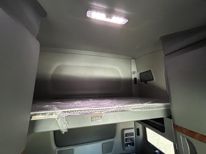 2021 International LT625-15