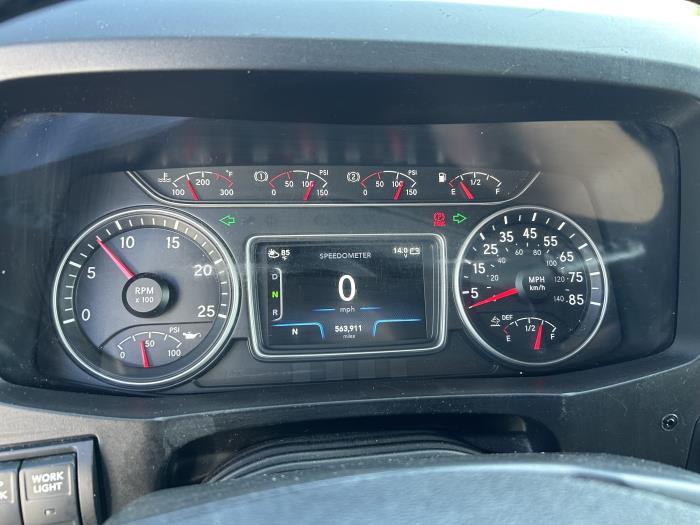 2021 International LT625-12
