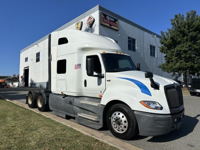 2021 International LT625-0