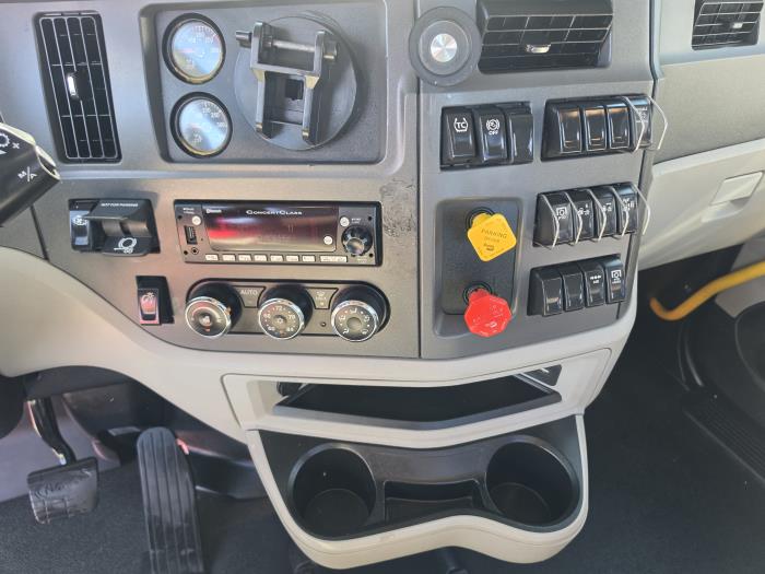 2024 Peterbilt 567-15