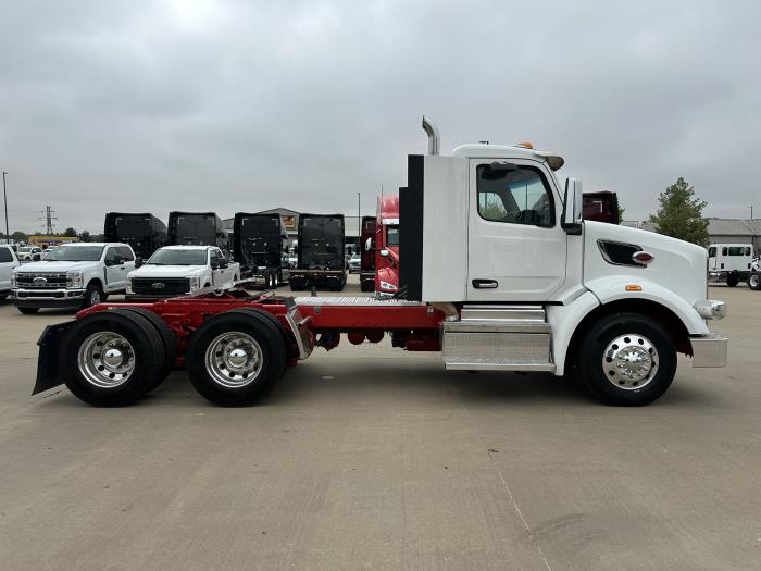 2023 Peterbilt 567-4