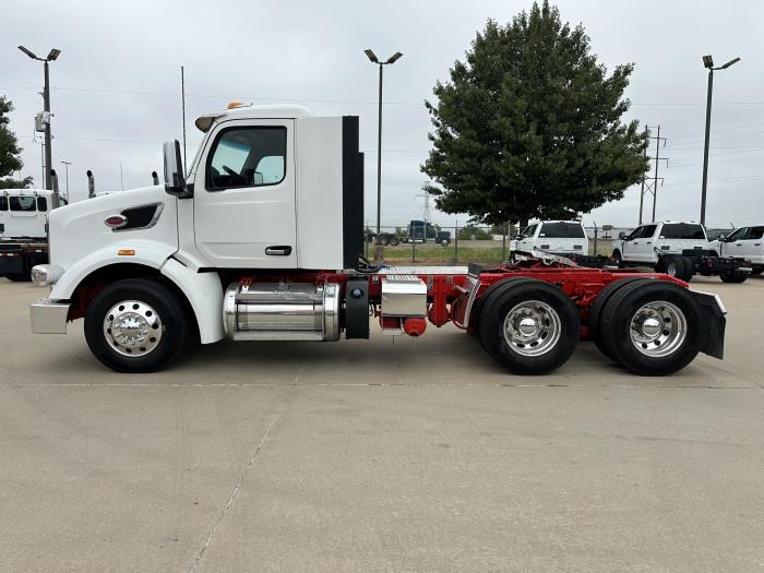 2023 Peterbilt 567-5