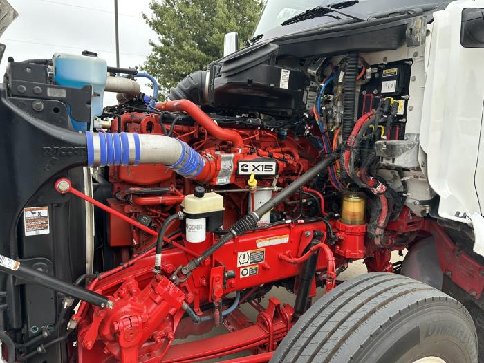 2023 Peterbilt 567-10