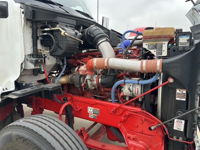 2023 Peterbilt 567-11