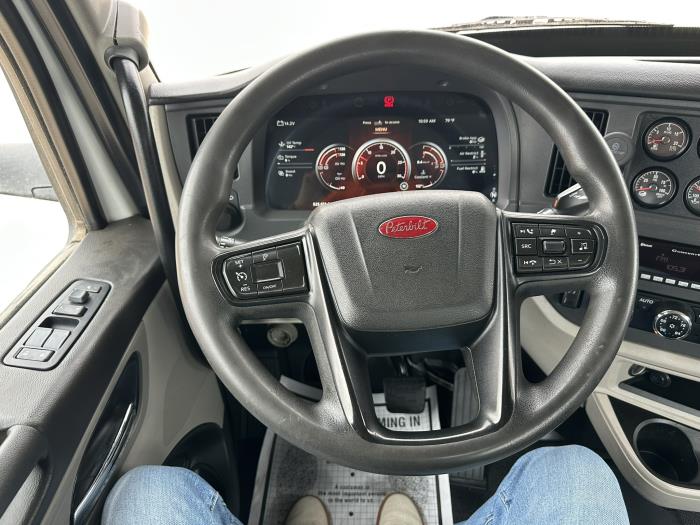 2023 Peterbilt 567-7