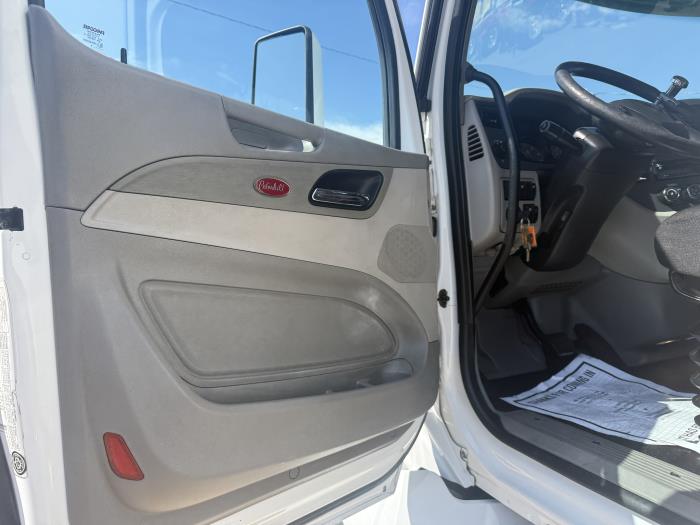 2019 Peterbilt 579-12