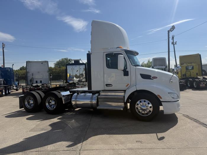 2019 Peterbilt 579-18