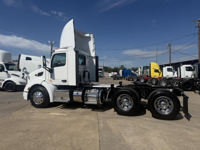 2019 Peterbilt 579-24