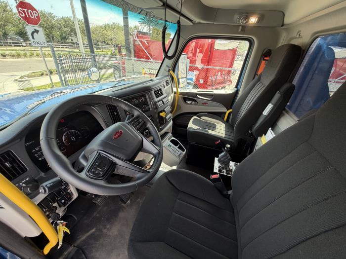 2027 Peterbilt 567-12