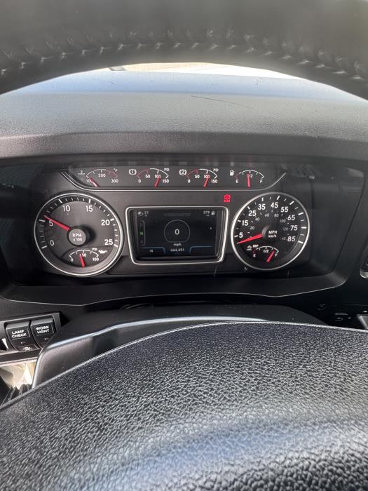 2022 International LT625-8