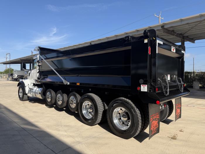 2027 Peterbilt 567-4