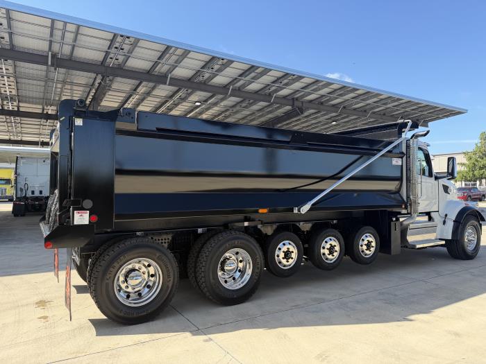 2027 Peterbilt 567-6