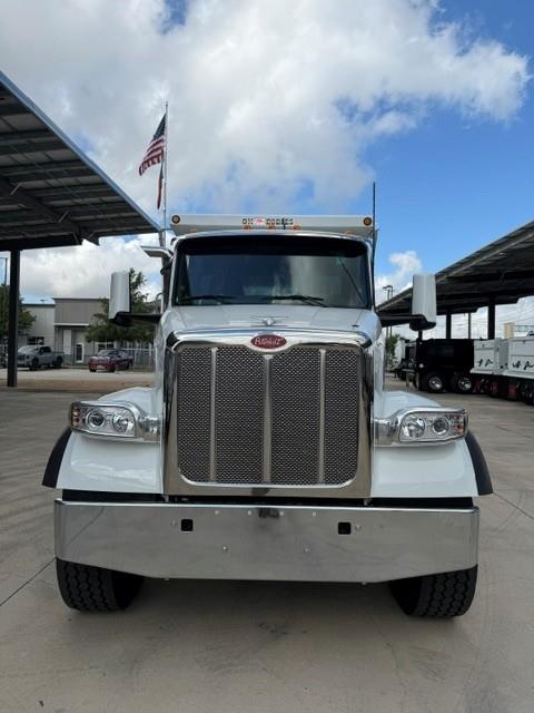 2027 Peterbilt 567-1