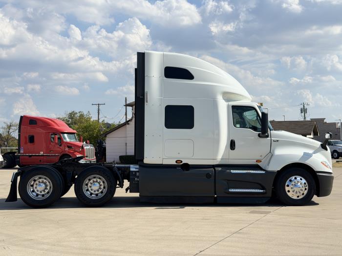 2022 International LT625-3