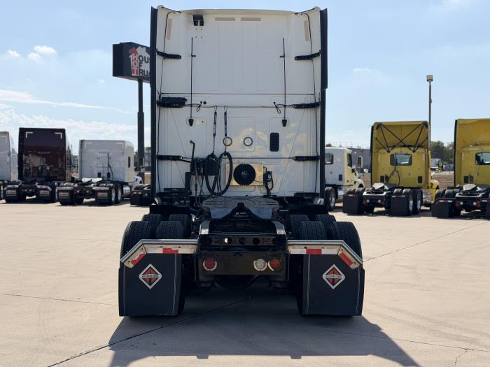 2022 International LT625-5