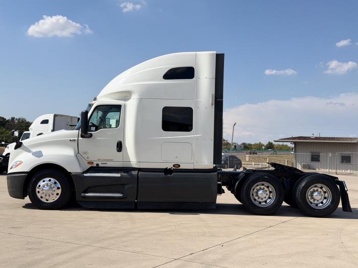 2022 International LT625-7