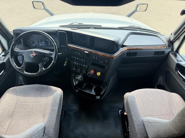 2022 International LT625-20