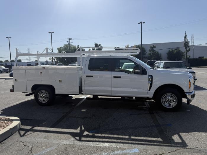 2027 Ford F-350-5