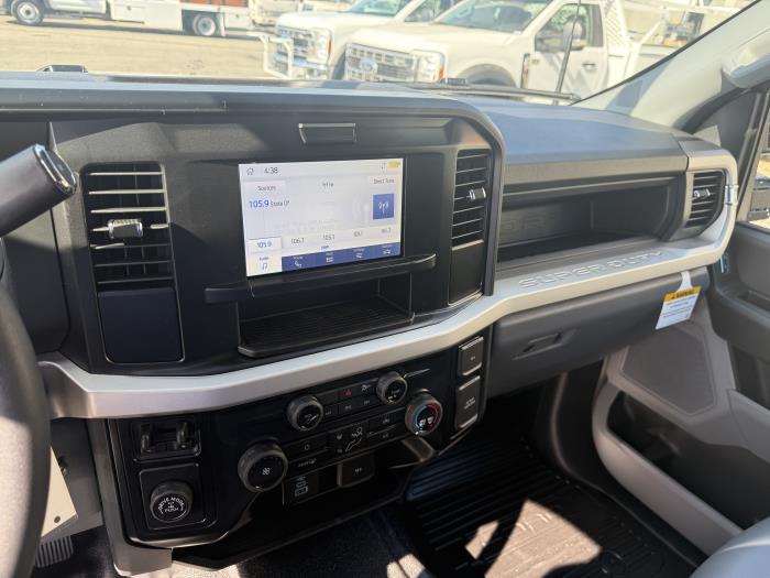 2027 Ford F-350-30