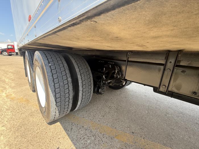 2019 Peterbilt 348-10