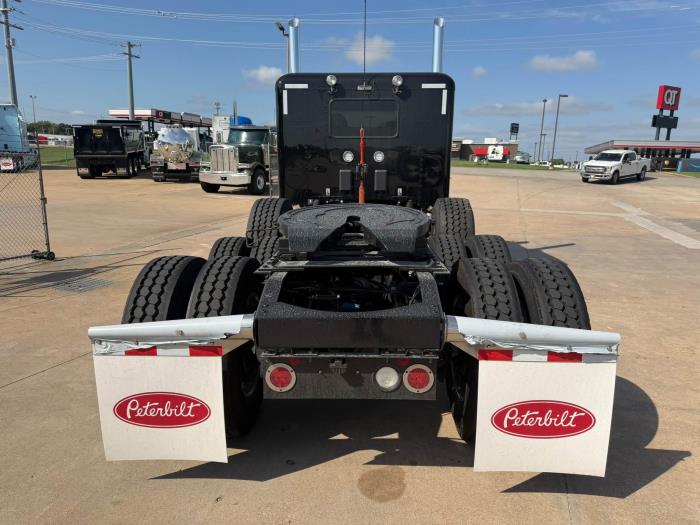 2027 Peterbilt 589-4
