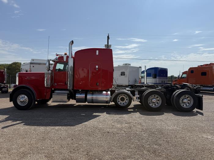 2024 Peterbilt 389-3