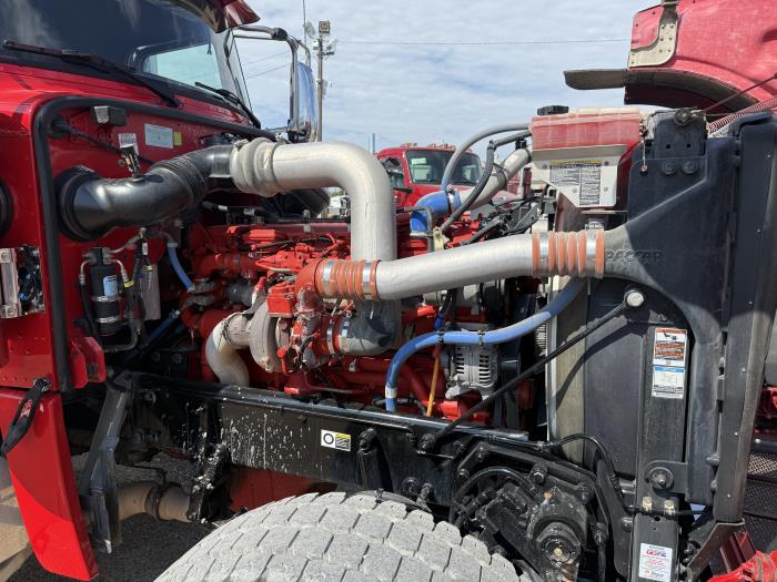 2024 Peterbilt 389-29