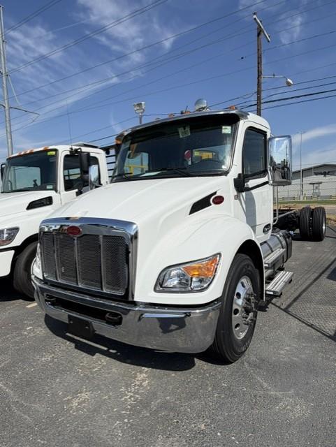 2027 Peterbilt 536-1