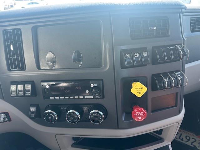 2022 Peterbilt 579-7