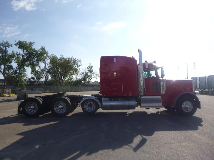 2024 Peterbilt 389-5