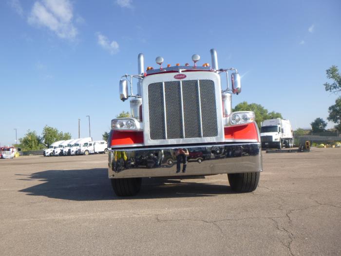2024 Peterbilt 389-7
