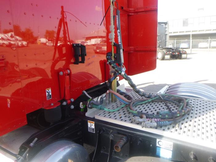 2024 Peterbilt 389-30