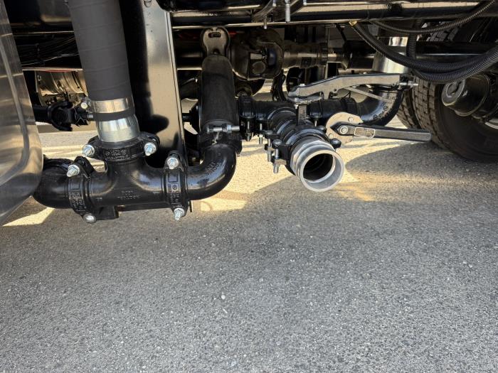 2027 Peterbilt 548-9