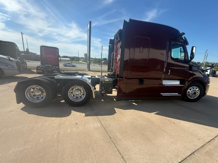 2019 Freightliner Cascadia-3